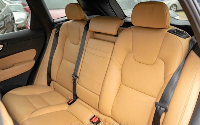 Volvo XC 60 cena 156000 przebieg: 56000, rok produkcji 2019 z Białystok małe 781